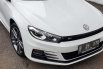 Volkswagen Scirocco 1.4 TSI R-Line Coupe Facelift Last Edition White on Black Pemakaian 2019 12