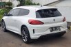 Volkswagen Scirocco 1.4 TSI R-Line Coupe Facelift Last Edition White on Black Pemakaian 2019 24