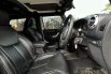 Jeep Wrangler Rubicon 3.6 2 Door Full Option AT 2013 Putih (Sticker Green Army) 23