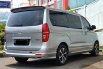 Km13rb Hyundai H1 H-1 2.4 Bensin AT Royale Facelift Pilotseat Hyper Silver Pemakaian 2019 NIK 2018 13