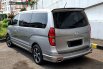 Km13rb Hyundai H1 H-1 2.4 Bensin AT Royale Facelift Pilotseat Hyper Silver Pemakaian 2019 NIK 2018 15