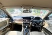 BMW 320i E90 2010 LCI Executive AT CKD Hitam 6