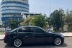 BMW 320i E90 2010 LCI Executive AT CKD Hitam 14