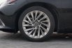 Jual mobil Lexus ES 300H Matic 2018 - Mobil mewah 9