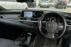 Jual mobil Lexus ES 300H Matic 2018 - Mobil mewah 12