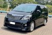 Toyota Alphard X 2