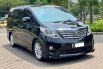 Toyota Alphard X 3
