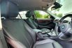 Special Unit Bmw 320i F30 LCi MSport Facelift Sapphire Black Metallic 20