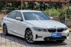 BMW 320i Sport CKD AT White on black Nik 2021 4
