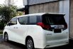 Toyota Alphard 2.5 G ATPM Pilotseat White on Beige 2017 3