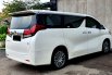 Toyota Alphard 2.5 G ATPM Pilotseat White on Beige 2017 9