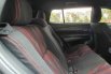 Toyota Yaris S GR Sport CVT AT Facelift Last Edition Hitam 2022 14