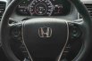Honda Odyssey 2.4 E Prestige White Orchid Pearl Facelift Sunroof Like New Low Km  12