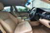 Toyota Camry V 2013 Hitam 10
