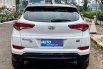 Hyundai Tucson 2.0 CRDi XG AT Diesel Sunroof Panoramic Putih NIK 2017 7
