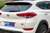 Hyundai Tucson 2.0 CRDi XG AT Diesel Sunroof Panoramic Putih NIK 2017 9