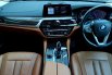 BMW 5 Series 530i 2017 hitam km 16rban dp100jt cash kredit proses bisa dibantu 11