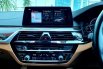 BMW 5 Series 530i 2017 hitam km 16rban dp100jt cash kredit proses bisa dibantu 16
