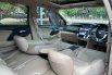 Honda Odyssey 2.4 2012 Abu-abu 10