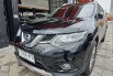 Nissan X-Trail 2.5 2018 Hitam 3