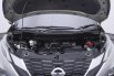 Nissan Livina VL AT 2019 Silver 2