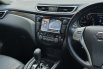 Nissan X-Trail 2.5 CVT 2016 putih pajak panjang siap pakai cash kredit proses bisa dibantu 6