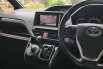 Toyota Voxy 2.0 A/T 2018 hitam km50rban sunroof cash kredit proses bisa dibantu 13