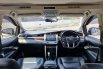 Promo Murah Bandung Toyota Kijang Innova V A/T Diesel 2019 Putih 8