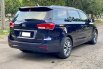 Kia Grand Sedona Ultimate 4