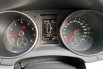Volkswagen Golf 12