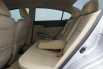 Honda Civic 1.8 i-Vtec 2015 Sedan - Mobil Bekas Murah 6