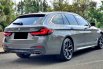 BMW 5 Series 530i M Sport 2022 wagon abu km 4 ribuan pajak panjang cash kredit proses bisa dibantu 6