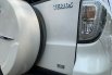 Daihatsu Terios ADVENTURE R MT Manual 2015 Putih KM Rendah Istimewa 13