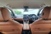 BMW 520i Luxury Line CKD AT 2018 Black On Brown 19