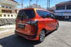 Toyota Sienta Q CVT 2016 Orange matic 9