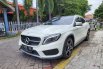 Mercedes-Benz GLA 200 Gasoline 2015 Putih 1