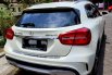 Mercedes-Benz GLA 200 Gasoline 2015 Putih 2