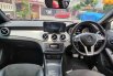 Mercedes-Benz GLA 200 Gasoline 2015 Putih 7