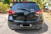 Jual mobil Mazda 2 2017 hitam km 48 ribu , ready juga warna putih 2