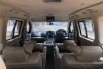 Hyundai H-1 Royale Diesel at 2018 Hitam 9
