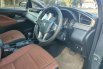 Toyota Kijang Innova V A/T Diesel 2016 Abu-abu 9