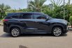 Toyota Kijang Innova Zenix Hybrid 2022 q modelista km11rb hitam cash kredit proses bisa dibantu 5