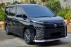 NEW Toyota Voxy 2.0 CVT TSS Facelift At 2022 Hitam Black on Black 2