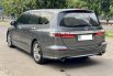 Honda Odyssey 2.4 2012 Abu-abu 5