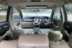 Honda Odyssey 2.4 2012 Abu-abu 8