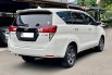Toyota Kijang Innova V A/T Diesel 2022 Putih Like New 3