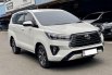 Toyota Kijang Innova V A/T Diesel 2022 Putih Like New 4