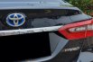 Toyota Camry 2.5 Hybrid 2022 hitam km 9ribuan cash kredit proses bisa dibantu pajak panjang 8