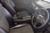 Honda HR-V 1.5L E CVT 2017 Hitam 7