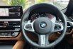 KM 4rb! BMW 530i Touring M Sport Wagon LCi At 2022 Grey 9